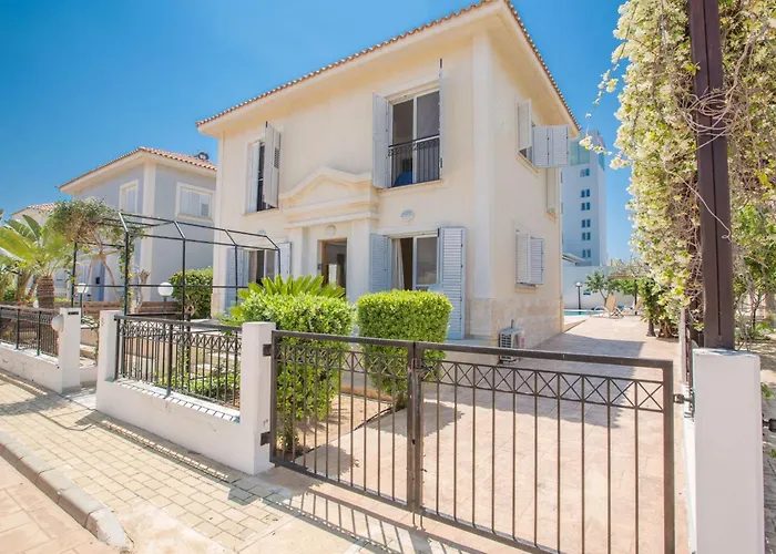 In Mit Privatem Parkplatz By Interhome *